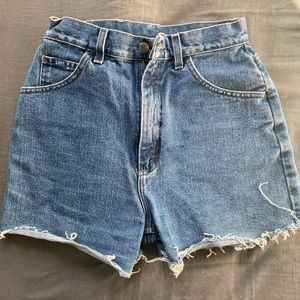 Lee cut off shorts